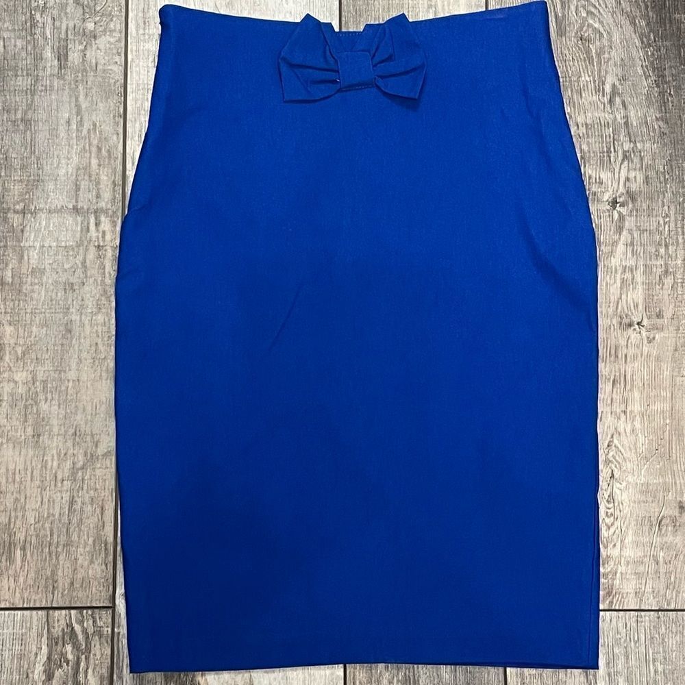 NWT Color Swatch Boardroom Blue Pencil Skirt Size Medium